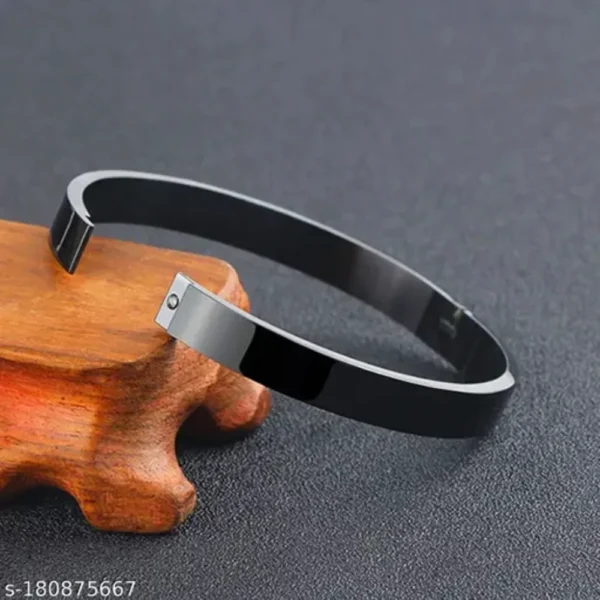 Stylish Black Couple Bracelet – High Polished & Party-Ready