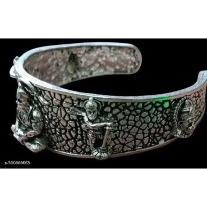 Powerful Hanuman Ji Kada – Silver Plated Spiritual Style