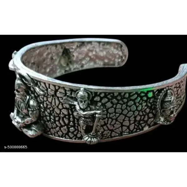 Powerful Hanuman Ji Kada – Silver Plated Spiritual Style