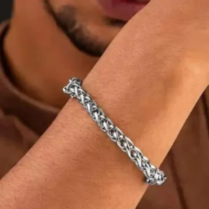 Classy Men Silver Plated Chain Bracelet – Bold & Stylish Link Chain