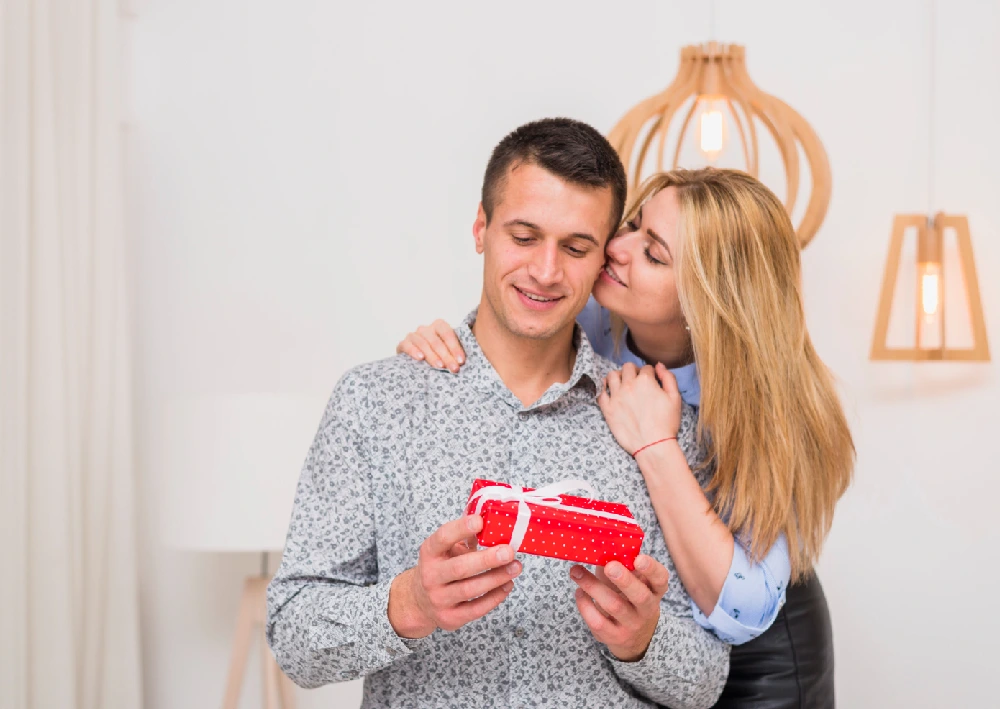 Best Artificial Jewellery Birthday Gift for Husband After Marriage