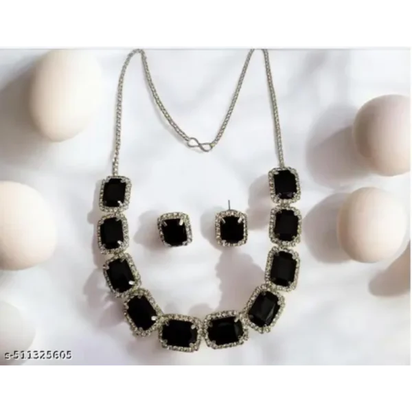 Heirloom Spark Emerald Necklace Set – Elegant Party Jewellery
