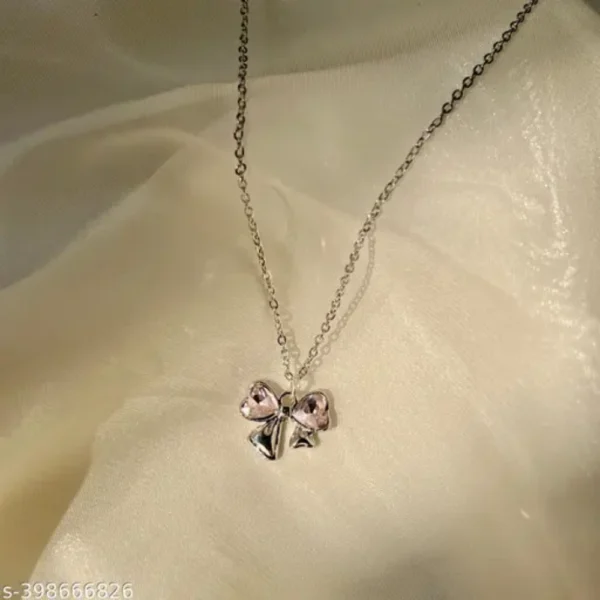 Trendy Bow Pendant Chain for Girls – Silver Sparkle Style