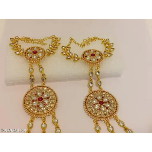 Beautiful Kundan Hath Phool for Girls & Women – Elegant & Trendy