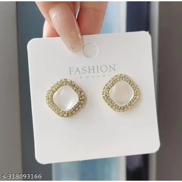 Gold Plated Shiny Square Stud Earrings – Stylish Daily Wear for Girls