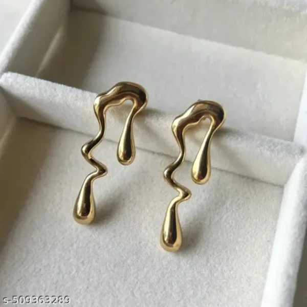 Gold Statement Earrings – Bold, Elegant & Timeless Studs